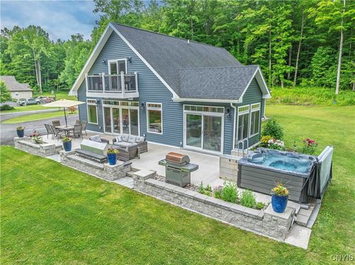 123 Millard Bassett Rd, Fulton, NY, 13069-4318 | Card Image