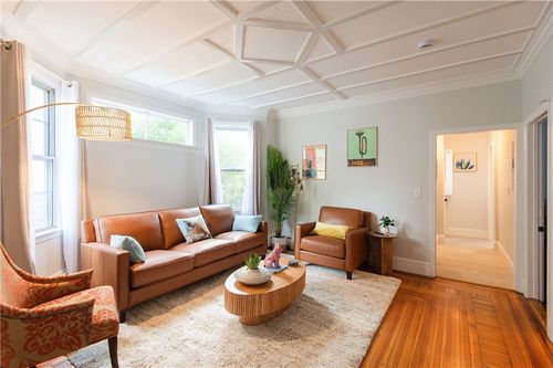 1-16 Pond Ave, Newport, RI, 02840-2106 | Card Image