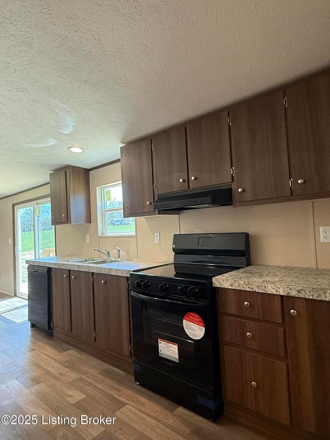 42 Beech St, House other with 4 bedrooms, 2 bathrooms and null parking in Smiths Grove KY | Image 11