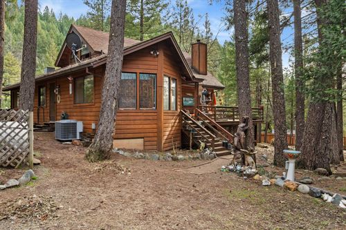 200 Button Rd, Weaverville, CA, 96093-8030 | Card Image