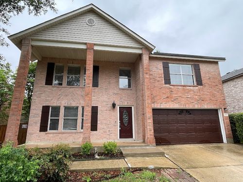 1825 Red Rock Dr, Round Rock, TX, 78665-7833 | Card Image