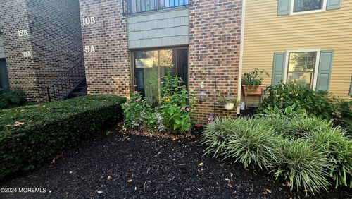 9-9 W Bluebell Ln, Mount Laurel, NJ, 08054 | Card Image