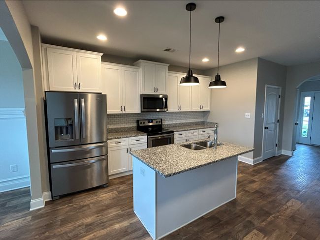 860 Cherry Blossom Ln, House other with 4 bedrooms, 3 bathrooms and 2 parking in Clarksville TN | Image 6