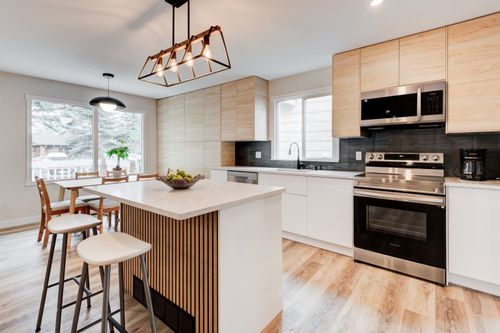 47 Sunbank Place Se, Calgary, AB, T2X1W8 | Card Image