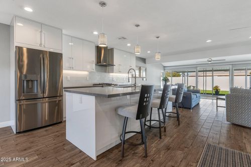 11050 W Cumberland Dr, Sun City, AZ, 85351-4361 | Card Image
