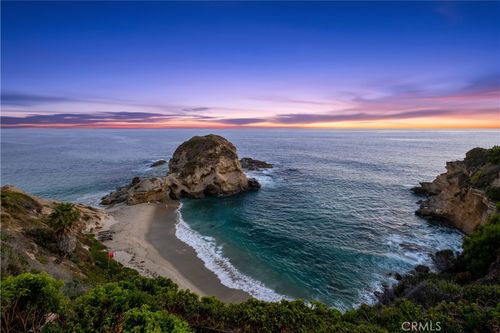 10 S La Senda Dr, Laguna Beach, CA, 92651-6733 | Card Image