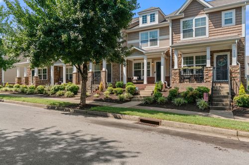 1335 Riverbrook Dr, Hermitage, TN, 37076-3570 | Card Image