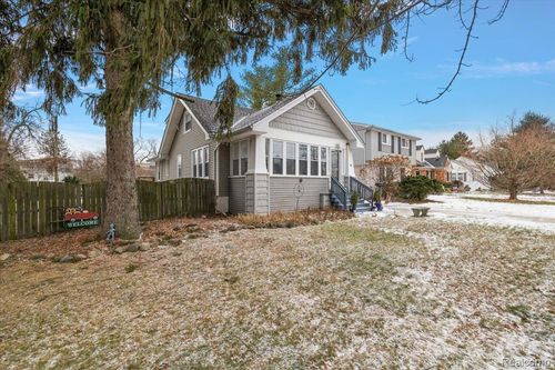 140 E Lawrence Ave, Royal Oak, MI, 48073-3448 | Card Image