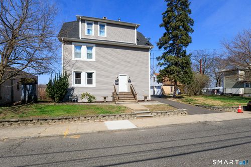 1st-floor-11 Columbia St, Ansonia, CT, 06401-2423 | Card Image