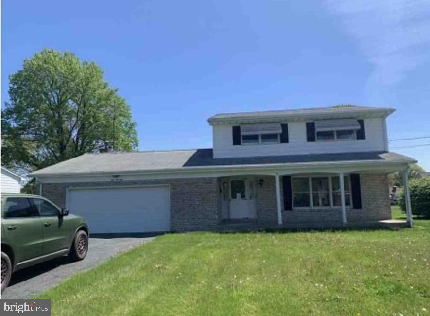 Todd Ave, Hermitage, PA 16148