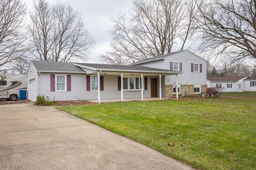 110 Habant Drive, Amherst, OH, 44001 | Card Image