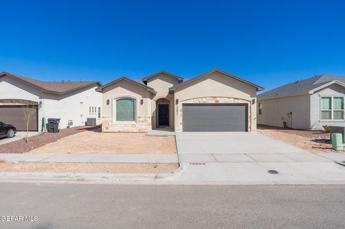 13893 Sky Harbor Ave, Horizon City, TX, 79928-5527 | Card Image