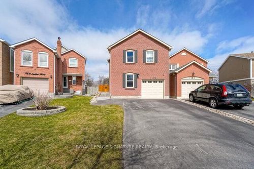 7102 Salme Dr, Mississauga, ON, L5N5C7 | Card Image