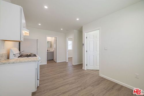 43033 39th St W, Lancaster, CA, 93536-4907 | Card Image