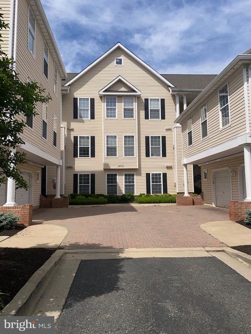 5-104-12713 Found Stone Rd, GERMANTOWN, MD, 20876-6906 | Card Image