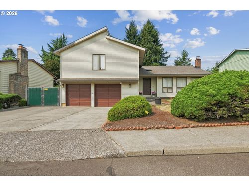 12103 Se 105th Dr, Happy Valley, OR, 97086-7921 | Card Image