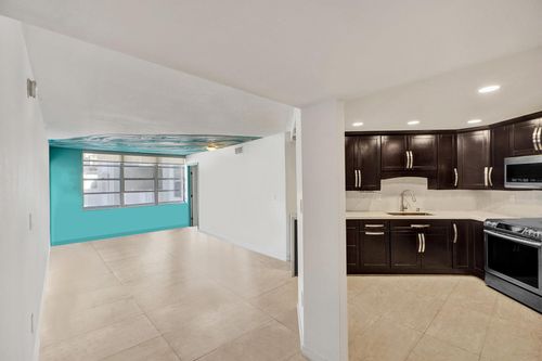 apt-406-2750 Ne 183rd St, Aventura, FL, 33160-2117 | Card Image