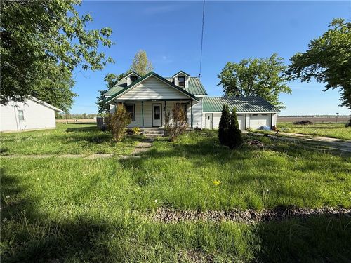 252 E Poplar Street, Noble, IL, 62868 | Card Image