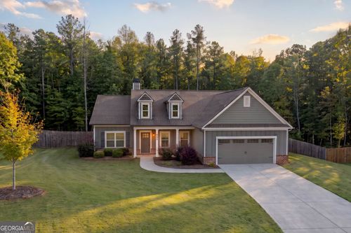 223 Manor Dr, Hull, GA, 30646-4084 | Card Image