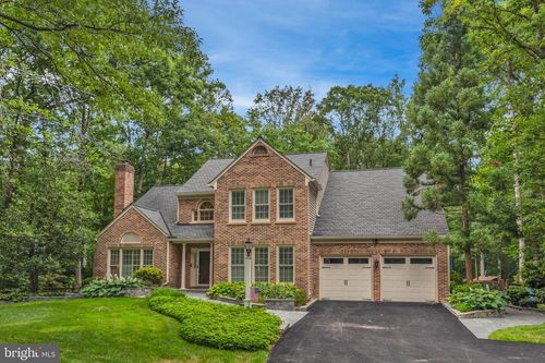 6811 Brimstone Ln, Fairfax Station, VA, 22039-1850 | Card Image