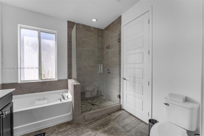 15124 Sw 176 Th Ter, House other with 4 bedrooms, 4 bathrooms and null parking in Miami FL | Image 27