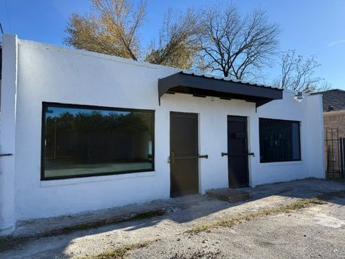 4126 Metropolitan Ave, Dallas, TX, 75210-1930 | Card Image