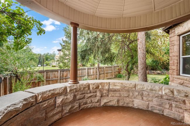 front porch on East side | Image 36