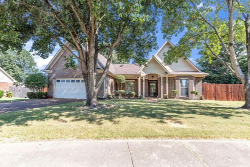 574 Tara Oaks Cv, Collierville, TN, 38017-1682 | Card Image