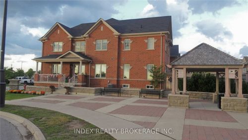 2 Seachart Pl, Brampton, ON, L6P3E1 | Card Image