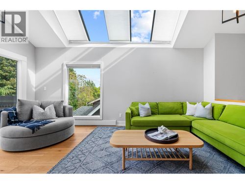 1866 W 15th Ave, Vancouver, BC, V6J2L1 | Card Image