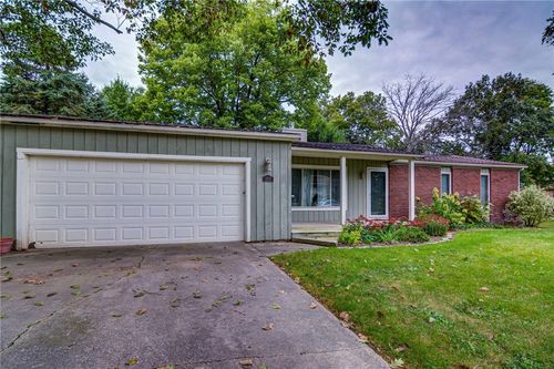 202 Quail Hill Rd, Monticello, IL, 61856-1010 | Card Image