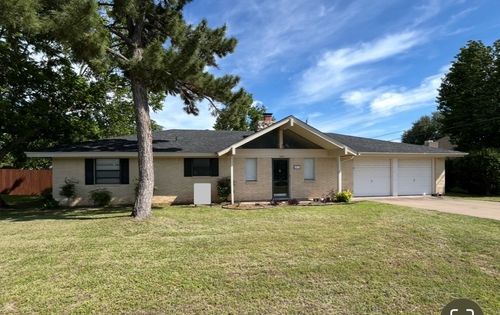 6415 Circo Dr, Granbury, TX, 76049-5260 | Card Image