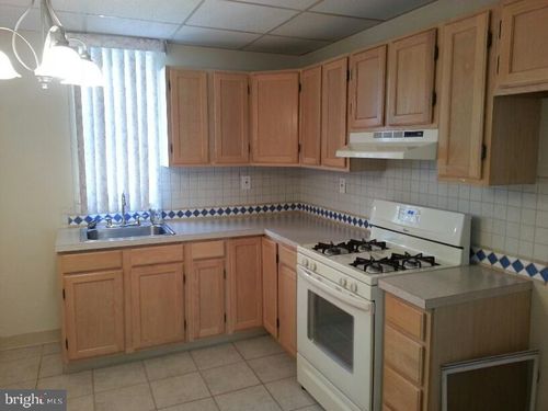 1223 Tree St, PHILADELPHIA, PA, 19148-2907 | Card Image