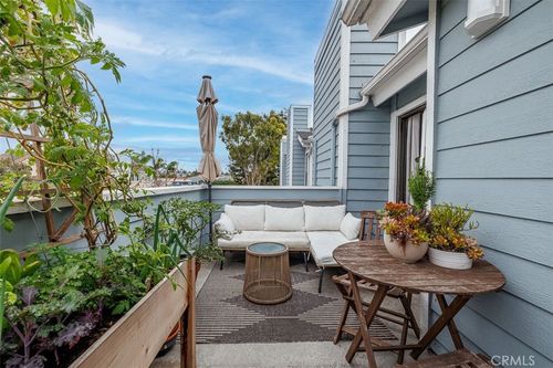 apt-2-304-16960 Algonquin St, Huntington Beach, CA, 92649-3805 | Card Image