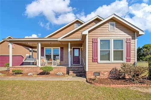 8413 Brightleaf Pl, Saint Pauls, NC, 28384-9400 | Card Image