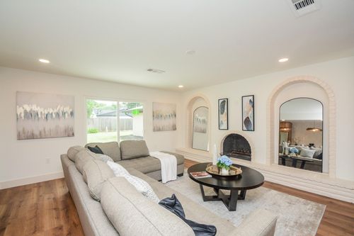 6214 Yarwell Dr, Houston, TX, 77096-4628 | Card Image