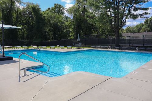 apt-3-2 Village Way, Natick, MA, 01760-3912 | Card Image