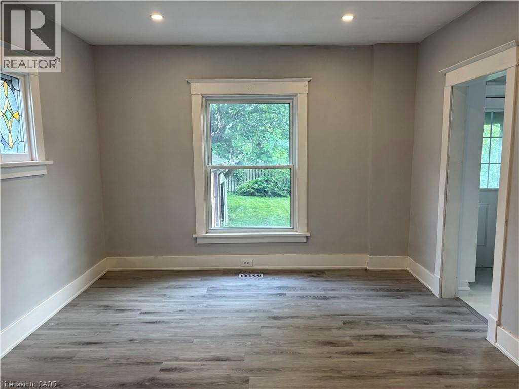 Residential Lease in Niagara Falls 5