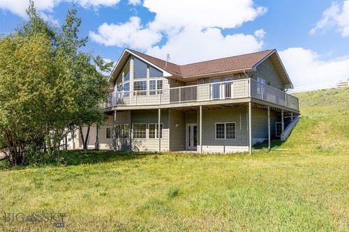 615 Green Acres Dr, Butte, MT, 59701-7400 | Card Image