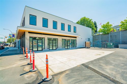 102-1 Commercial St, Nanaimo, BC, V9R5J8 | Card Image