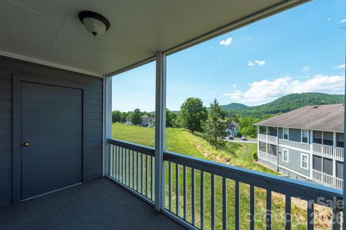 4805 Breakers Ln, Asheville, NC, 28806-4847 | Card Image
