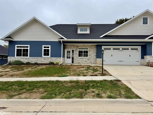316 27th Pl S, Clear Lake, IA, 50428-2327 | Card Image
