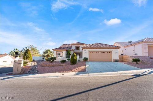 10529 Broom Hill Drive, Las Vegas, NV, 89134 | Card Image