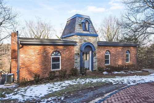 127 Fairfax Rd, Pittsburgh, PA, 15221-4615 | Card Image