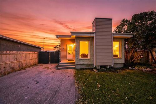 87 Petriw Bay, Winnipeg, MB, R2R1K2 | Card Image