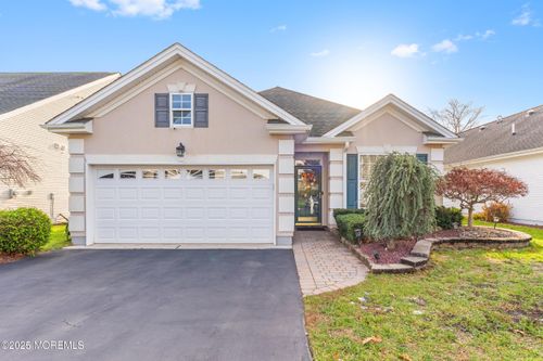 43 Marlow Dr, Jackson, NJ, 08527-4680 | Card Image