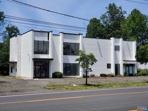 16 Route 303, Tappan, NY, 10983-2806 | Card Image