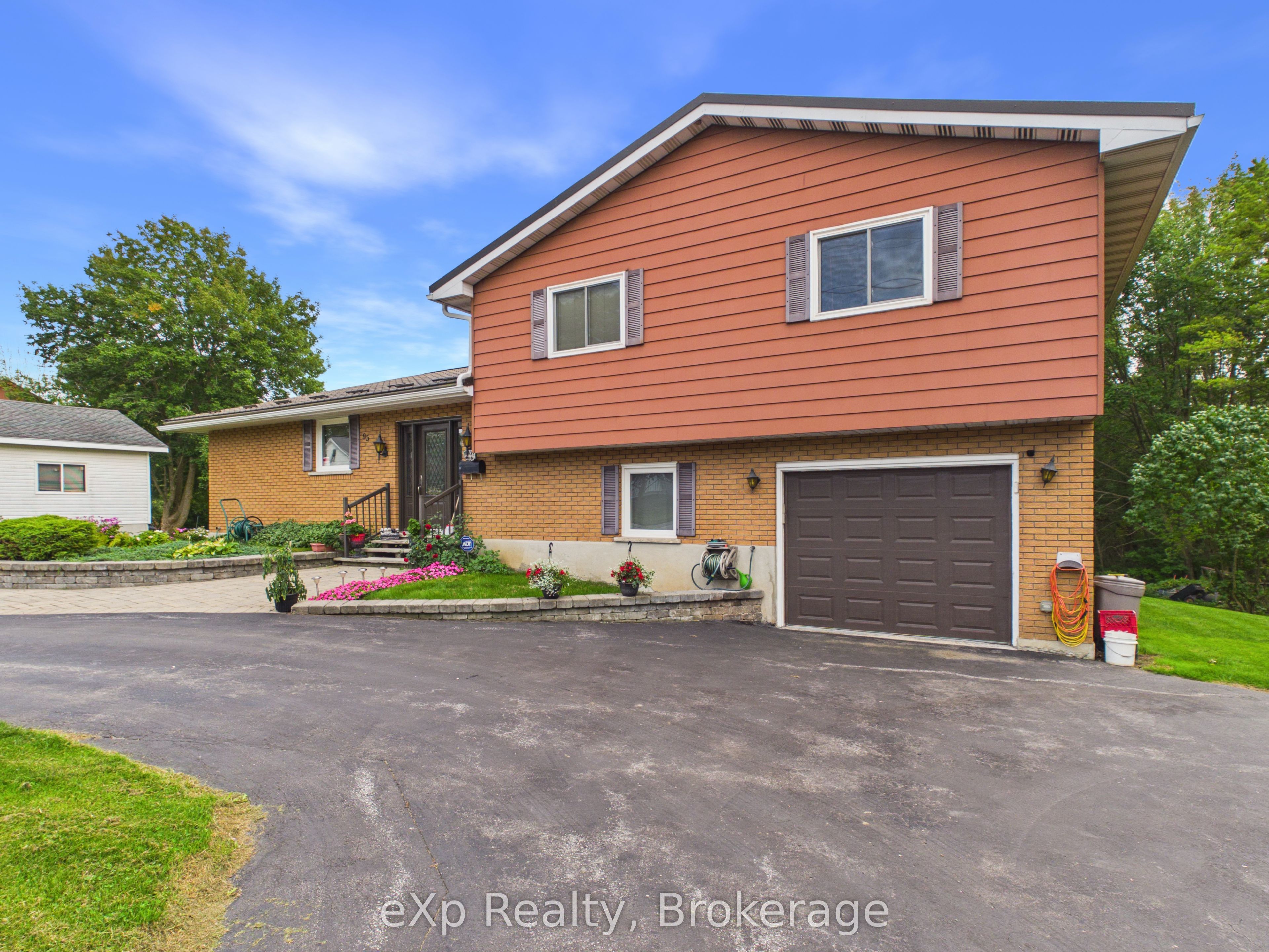 Residential in Arran-Elderslie 2