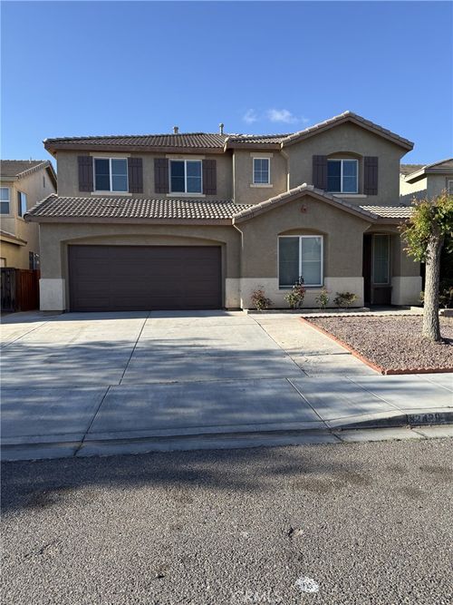 12429 Freeport, Victorville, CA, 92392 | Card Image