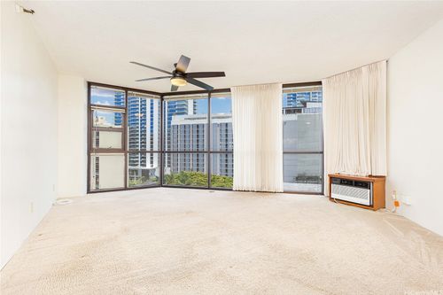 apt-802-930 Kaheka St, Honolulu, HI, 96814-2462 | Card Image